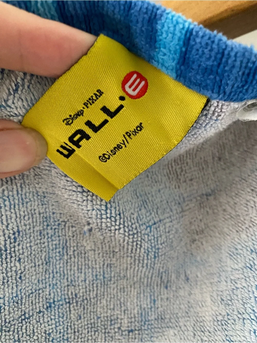 Disney  PIXAR Wall-E Beach Bath Towel 24”x37